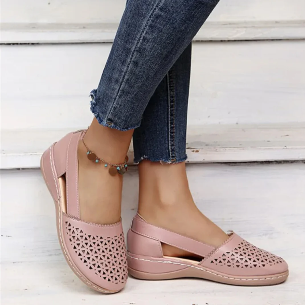 Perforierte Slip-On Ballerinas