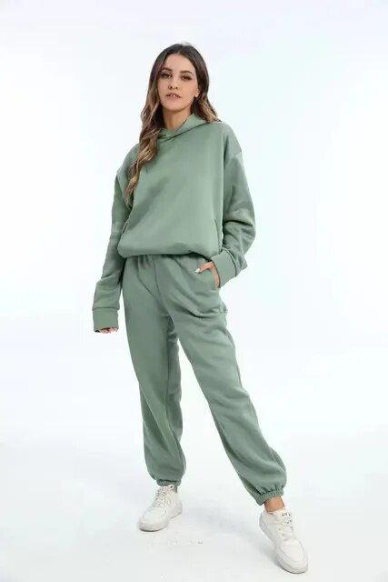 Bequemer Hoodie & Jogginghose