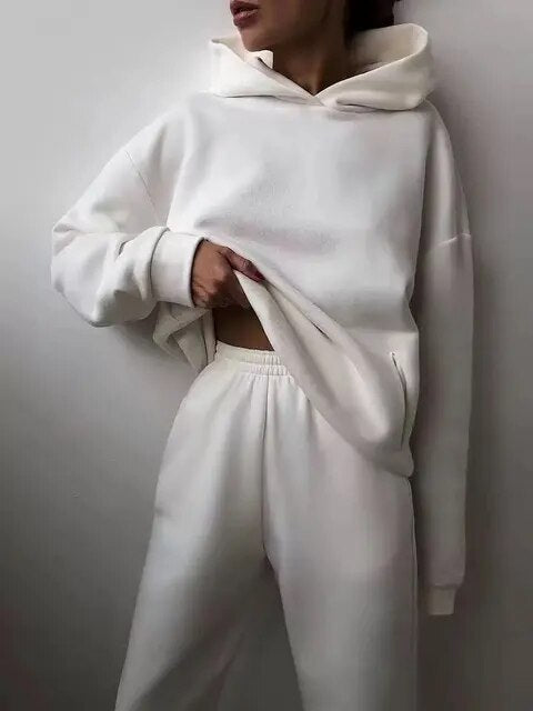 Bequemer Hoodie & Jogginghose