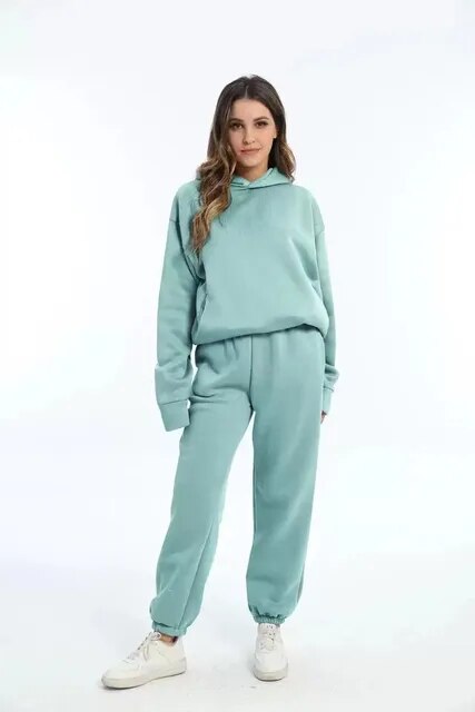 Bequemer Hoodie & Jogginghose