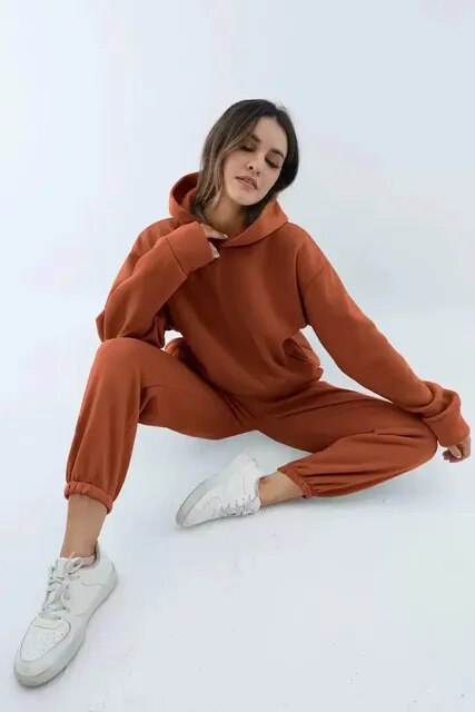 Bequemer Hoodie & Jogginghose