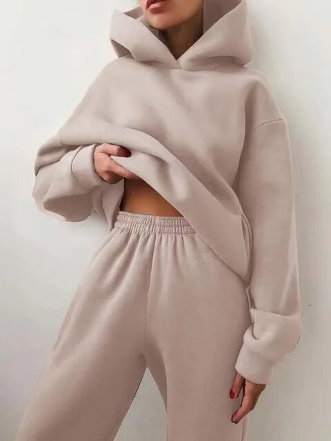Bequemer Hoodie & Jogginghose