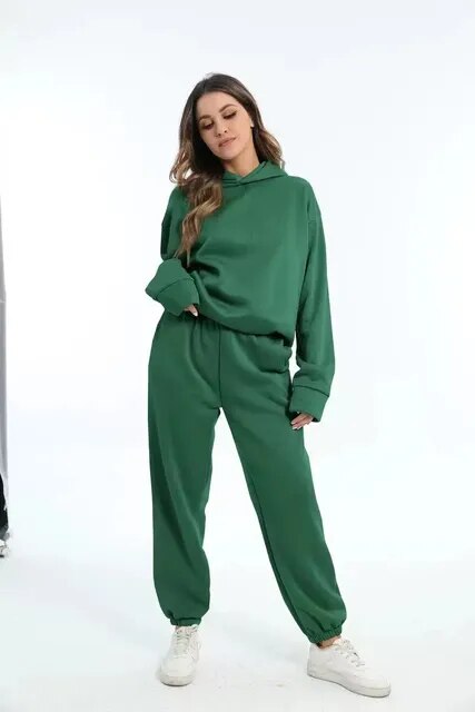 Bequemer Hoodie & Jogginghose