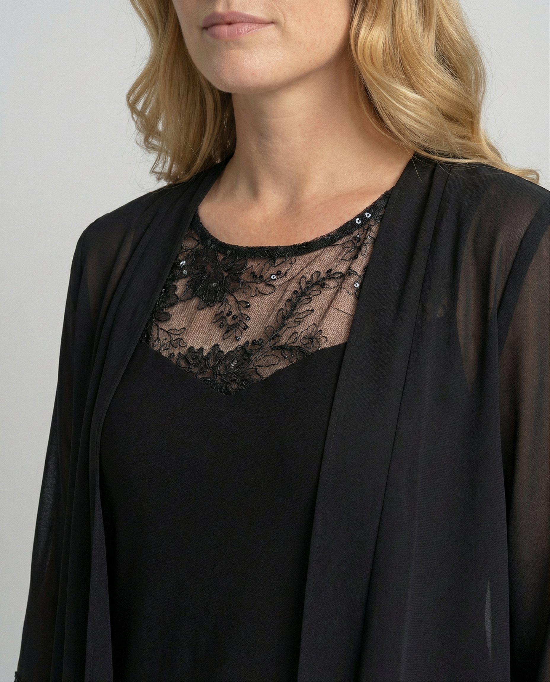 ShopNory | Damen Dreiteiler Mit Transparenter Jacke Und Hose