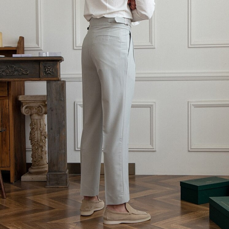 Classic: Stilvolle Hose mit Schnalle