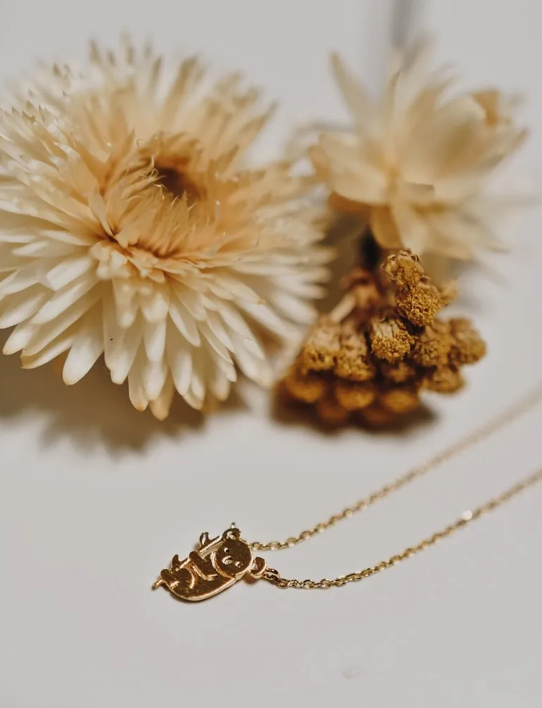 Zarte Halskette mit liebevollem Koala-Anhänger – goldfarben und hautfreundlich | Shop Nory