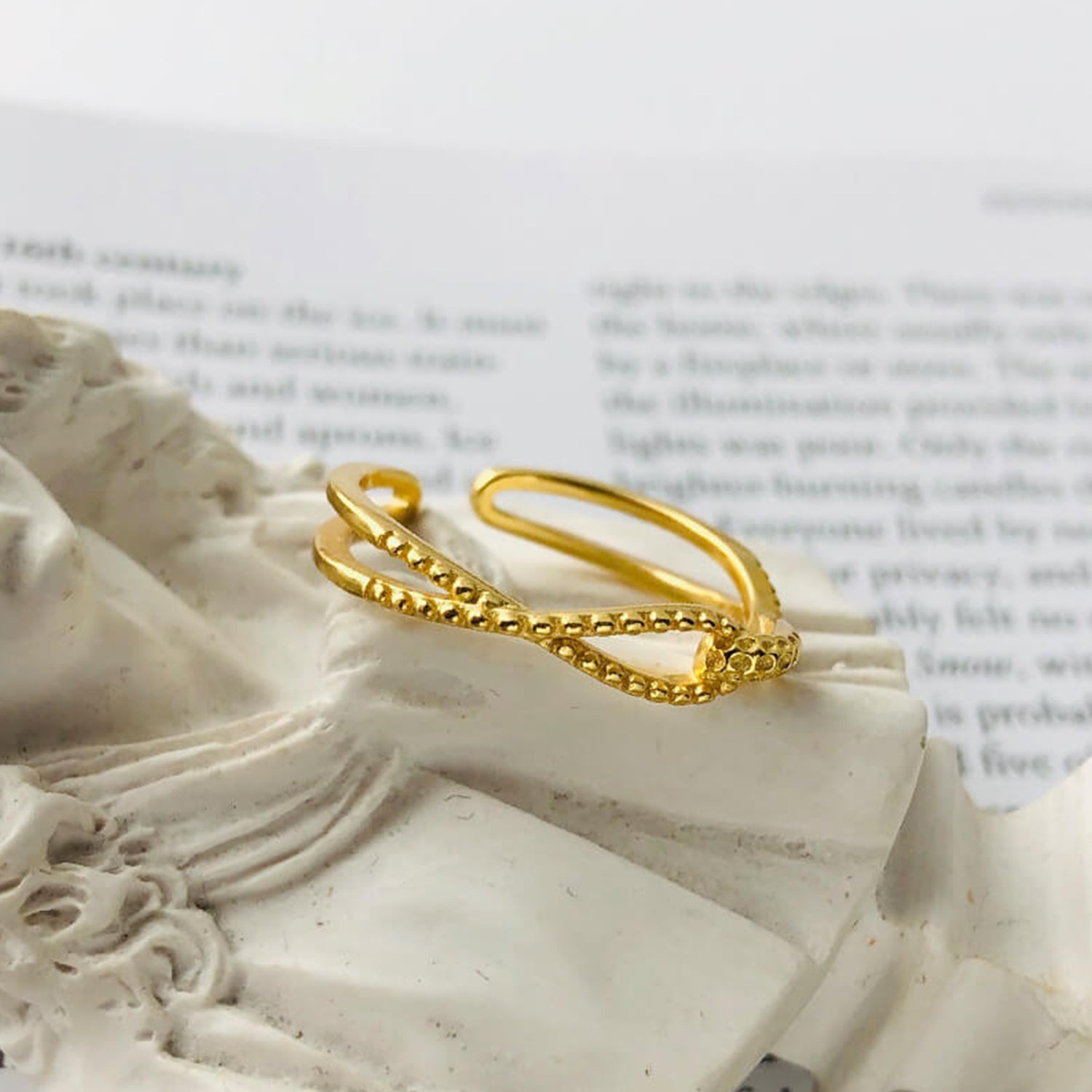 Kreuzseitig offenes verstellbares Ring | Shop Nory
