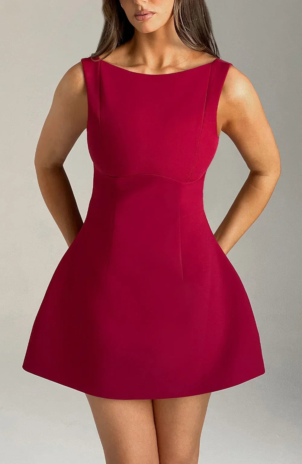 Rückenfreies Minikleid