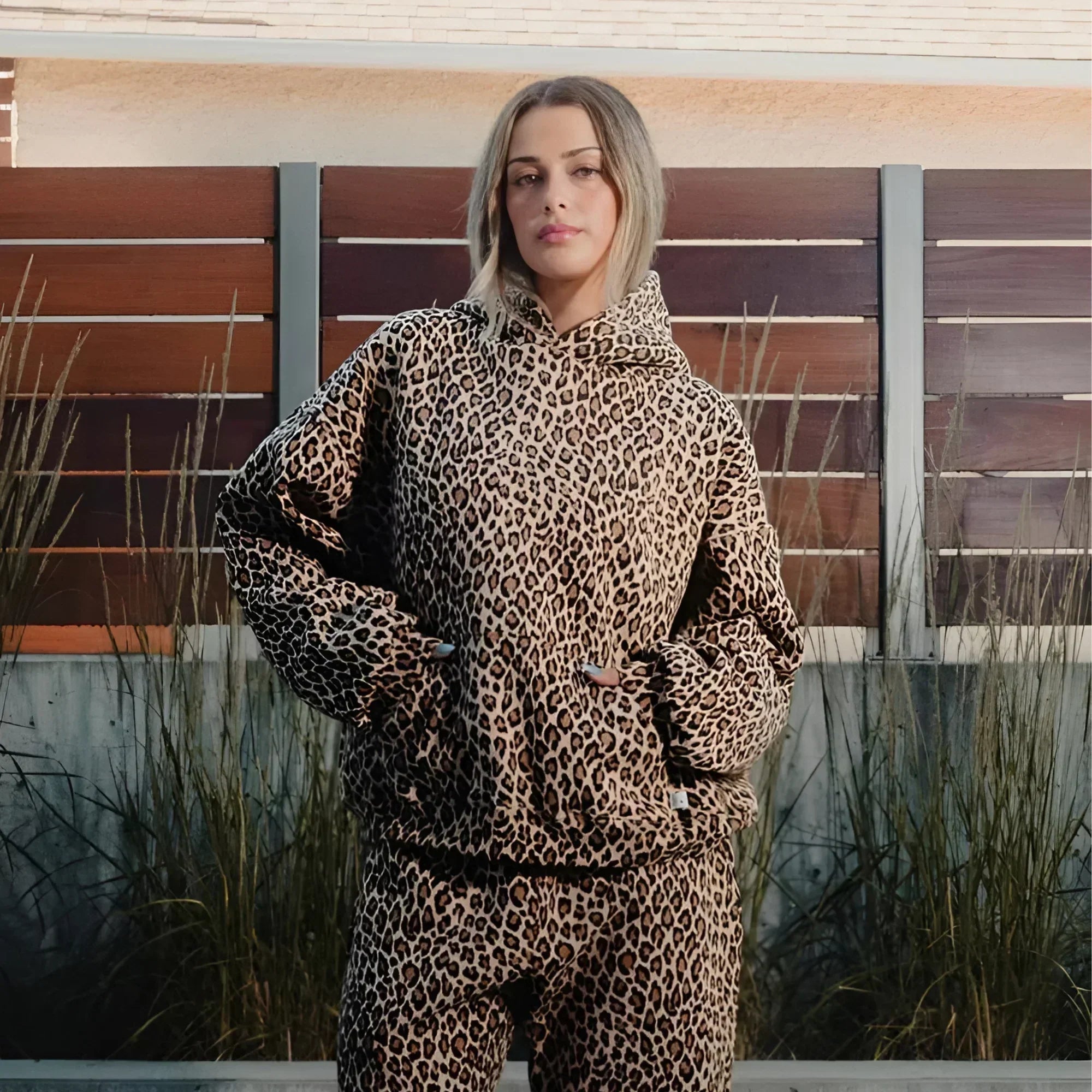 Luxe Damen Kapuzenpullover mit Pantherdruck