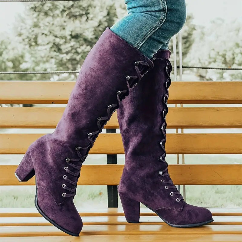 Langer Damen-Stiefel mit hohem Absatz