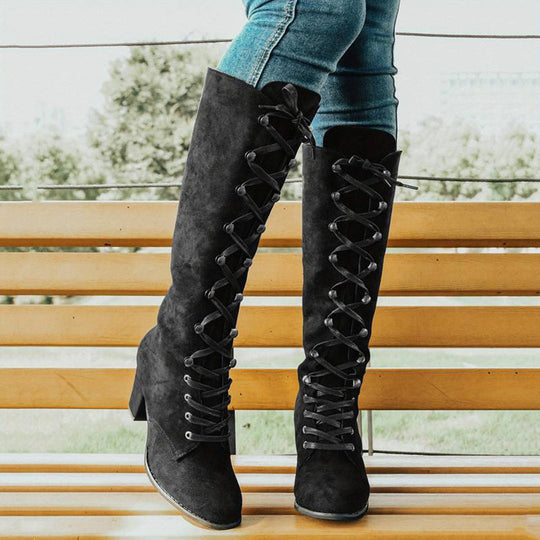 Langer Damen-Stiefel mit hohem Absatz