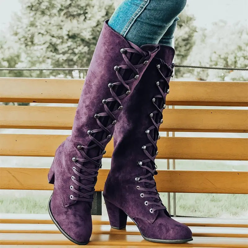 Langer Damen-Stiefel mit hohem Absatz