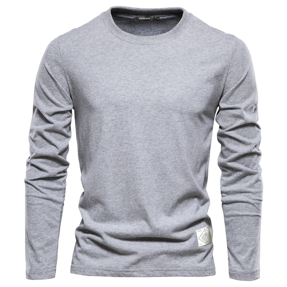 Stilvolle und Bequeme Klassische Lange Ärmel T-Shirt für Männer