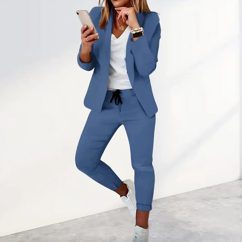 Lässiges Blazer und Jogginghosen-Set