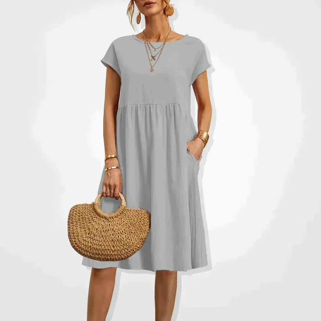 Elegantes fließendes Sommerkleid