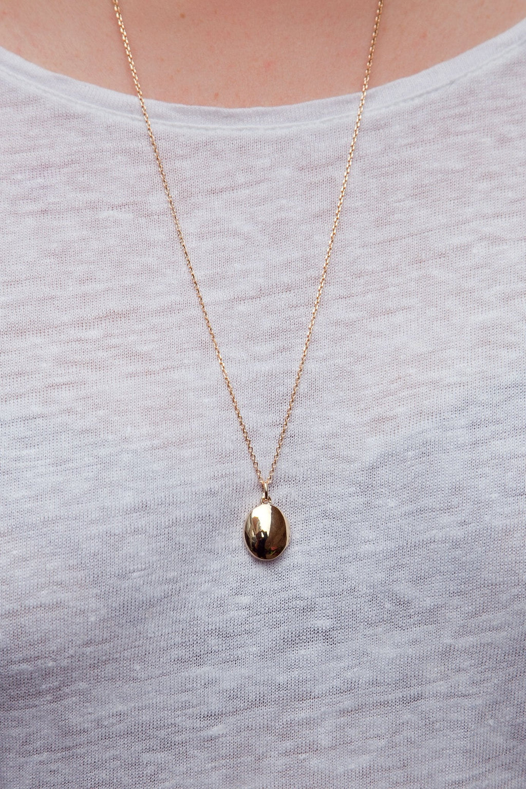 Lange Kette mit Oval Foto Medaillon - 16Karat vergoldet | Shop Nory