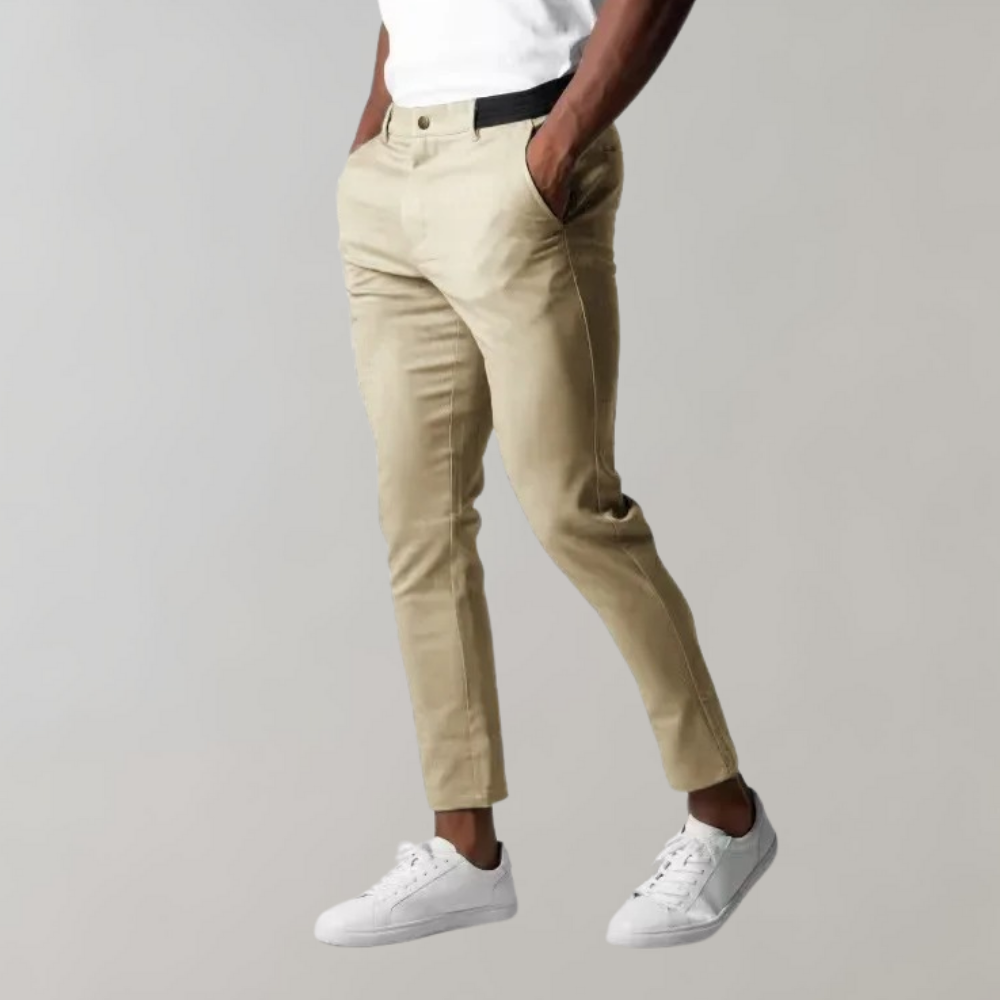 Shopnory | Chinos Slim Fit Schmaler Schnitt Leichte Baumwolle Vielseitiger Stil