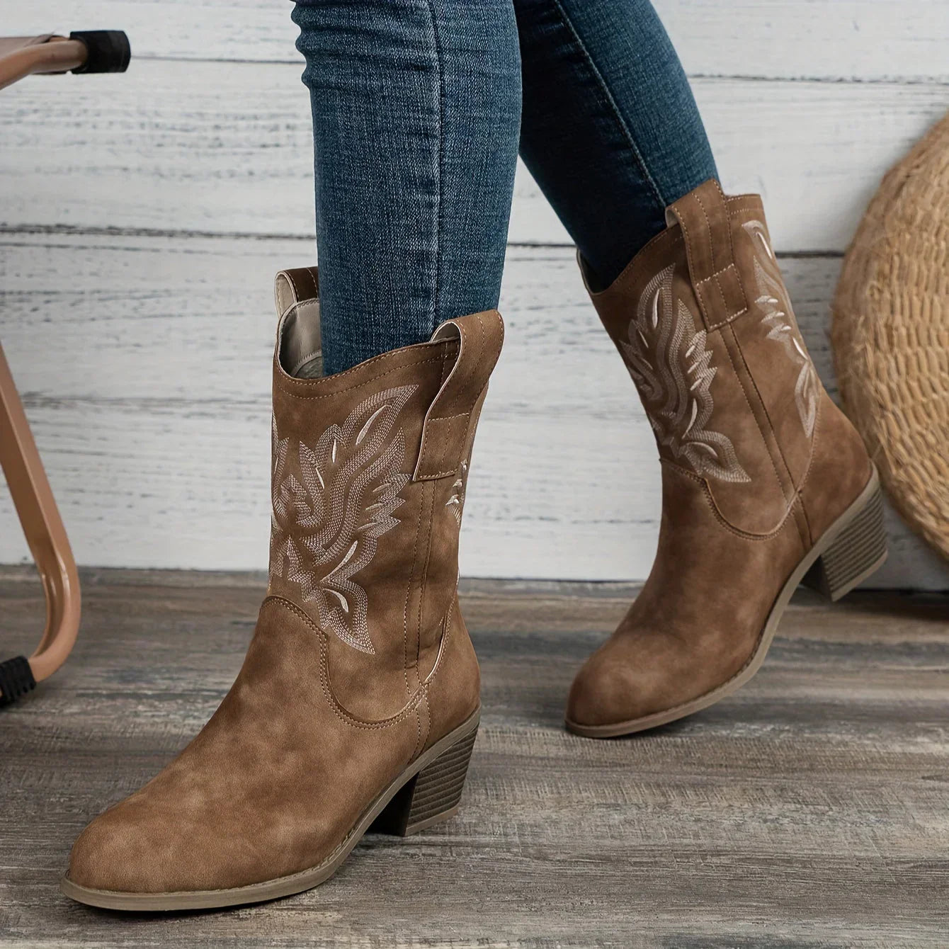 Coole schicke Cowboy-Stiefel