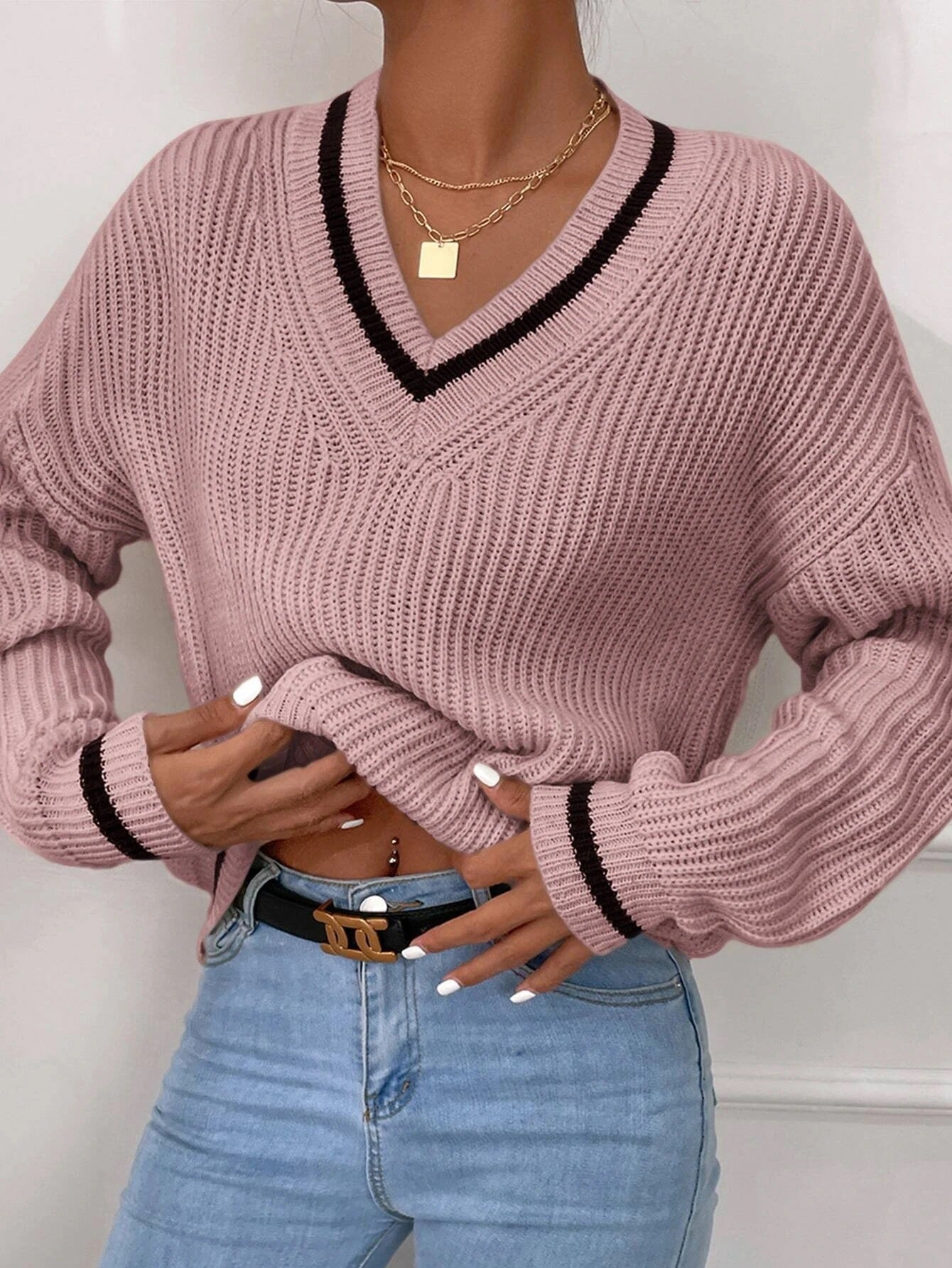 Shopnory | Pullover mit V-Ausschnitt und Patchwork