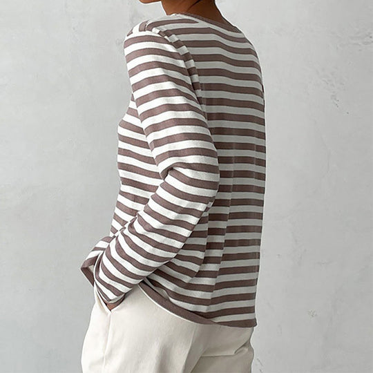 Elegantes Gestreiftes T-Shirt