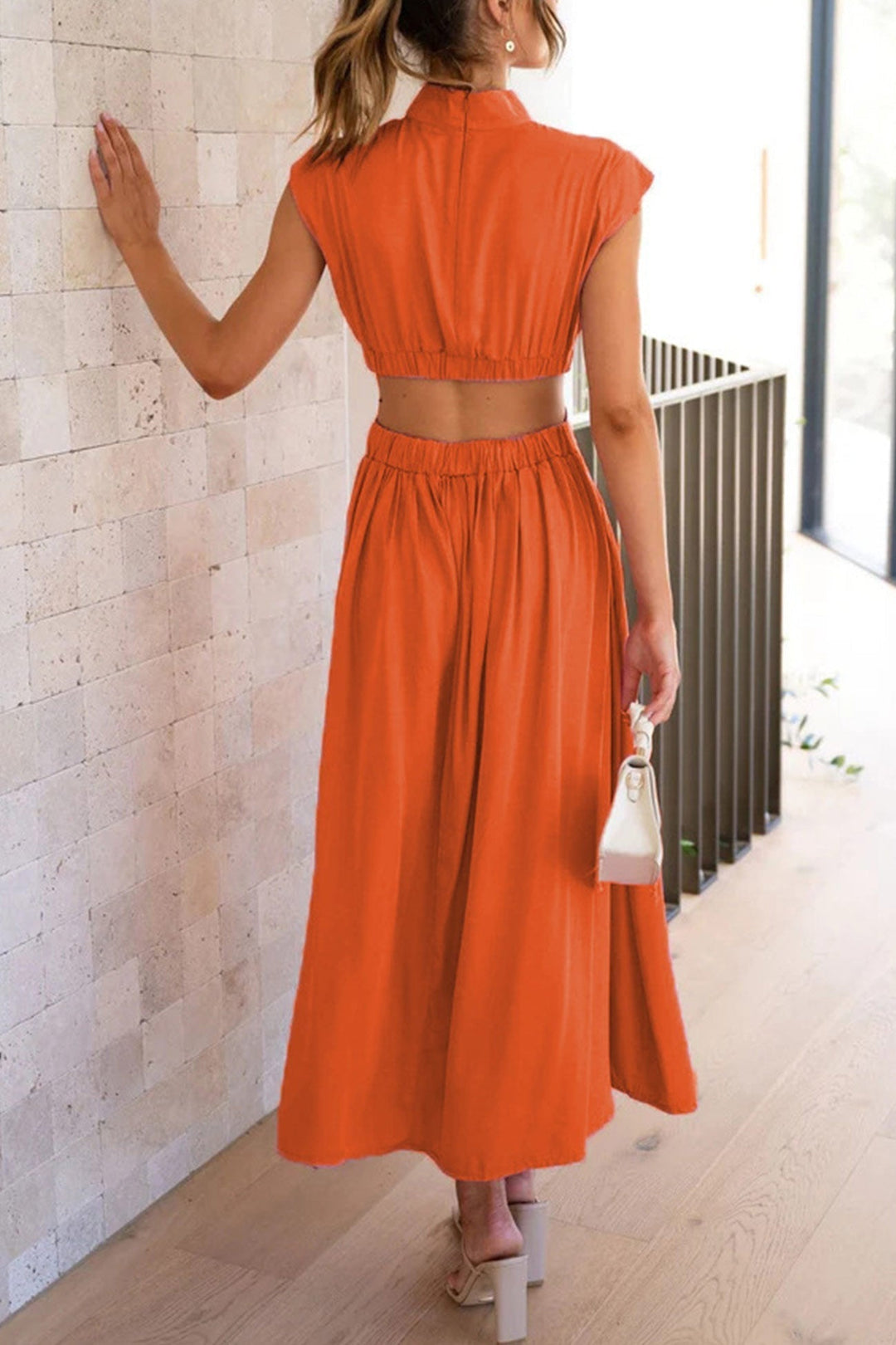 Mock Neck Cutout Midi Kleid