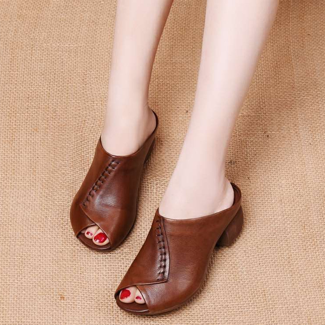 Elegante pantoffeln mit blockabsatz