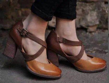 Hellbraune Sommer Leder High Heels