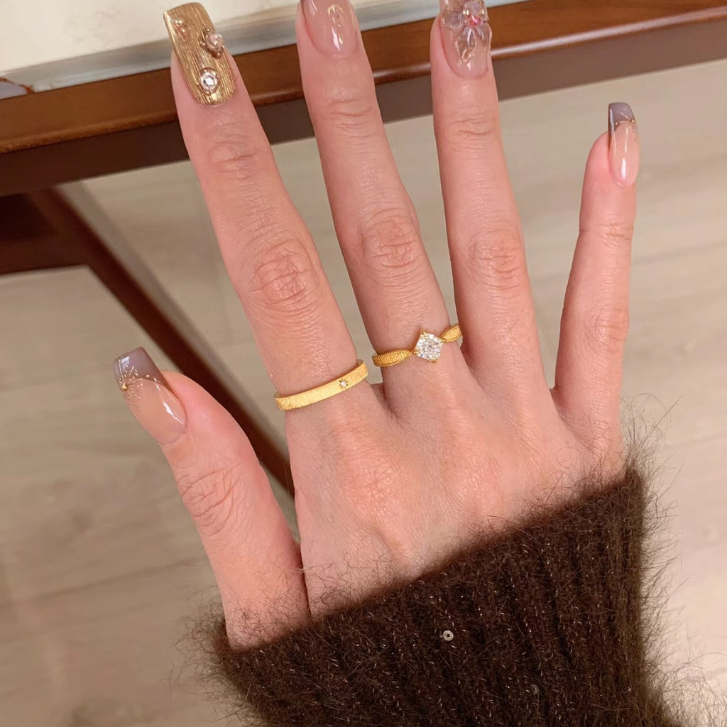 Damen eleganter minimalistischer Ring mit strukturiertem Design Shop Nory