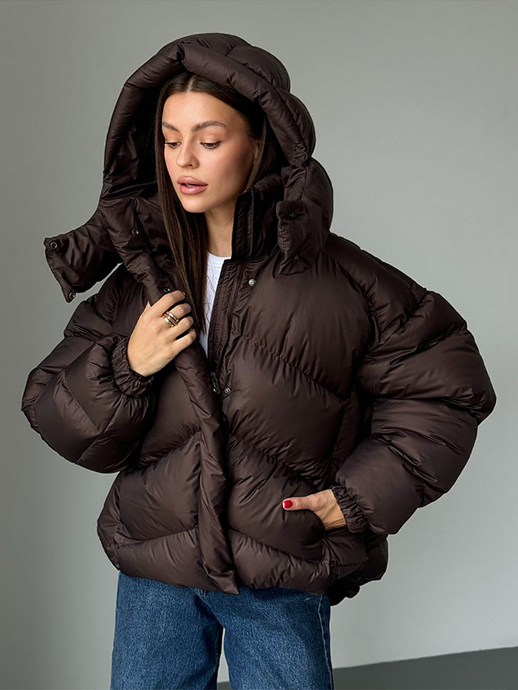 Damen Kurz-Pufferjacke mit Thermofüllung, Oversize-Kapuze & verdecktem Zweiwege-Reißverschluss Shop Nory
