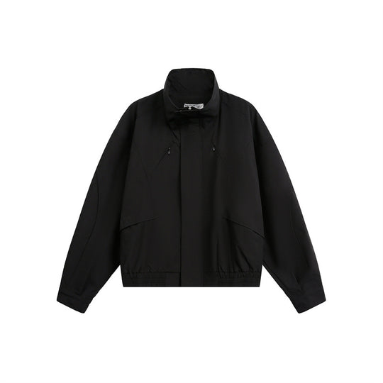 Unisex Kurzblouson im minimalistischen Tech‑Stoff mit Funnelkragen und verdeckter Frontblende Shop Nory