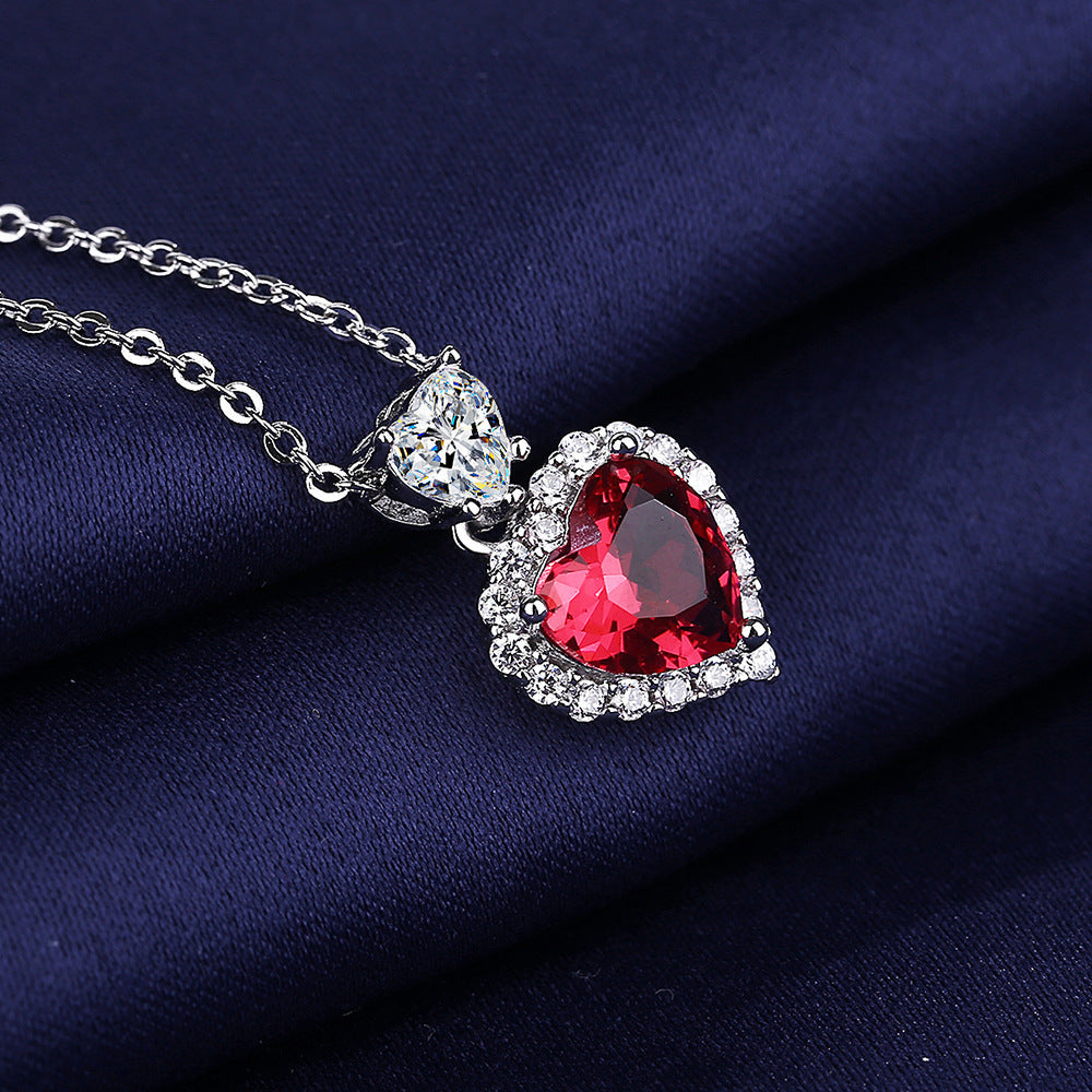 Damen origineller Herzanhänger mit doppeltem Zirkonia-Dekor Shop Nory