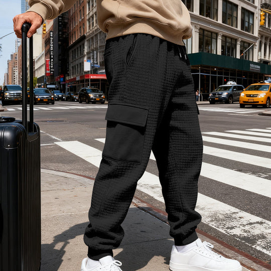 Herren Cargo-Jogginghose mit markanter Waffelstruktur, elastischem Bund und großen Klappentaschen Shop Nory