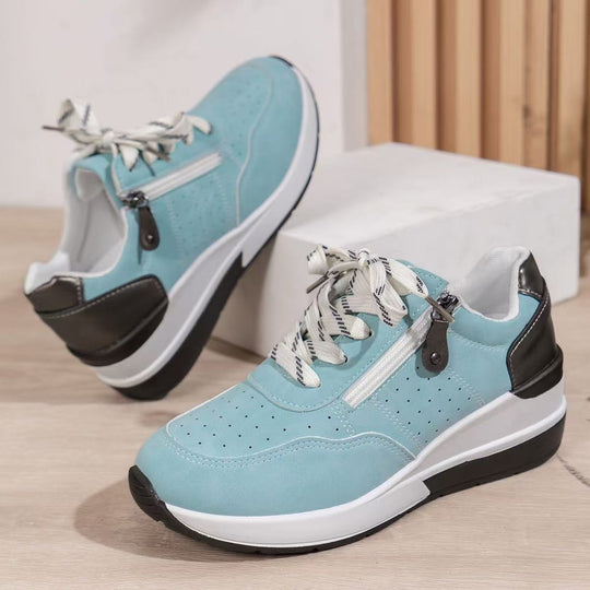 Damen sportive Plateau-Wedgesneaker mit seitlichem Zipper, perforiertem Nubuklook und dämpfender EVA-Sohle Shop Nory