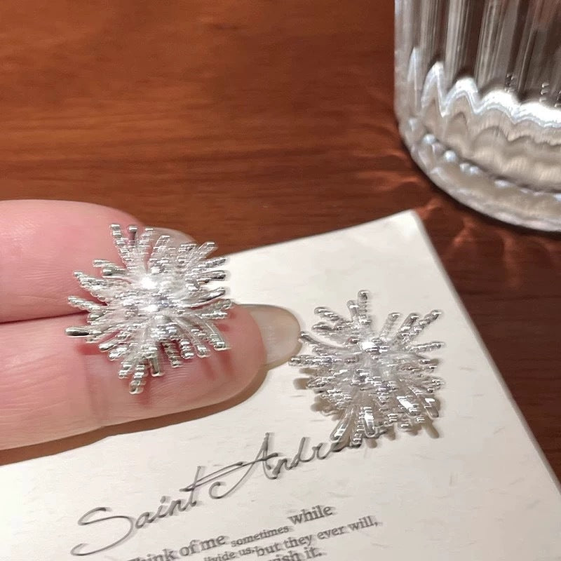 Damen Ohrstecker im auffälligen, stilvollen Design Shop Nory