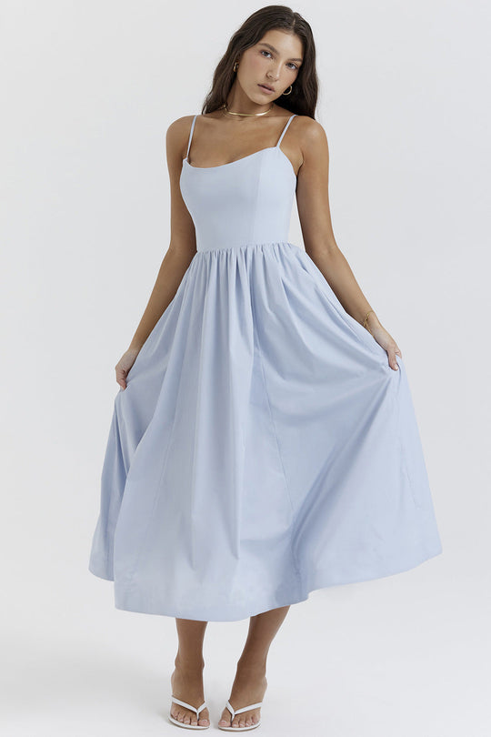 Damen Maxikleid mit schmalen Trägern und schwingendem Rock