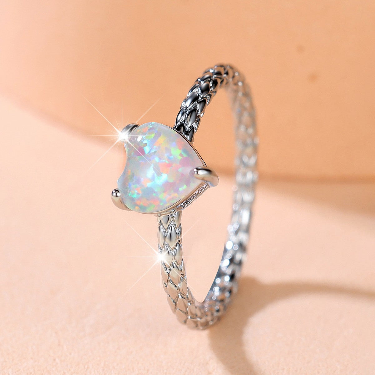 Damen Ring mit herzförmigem Opal-Steindetails Shop Nory