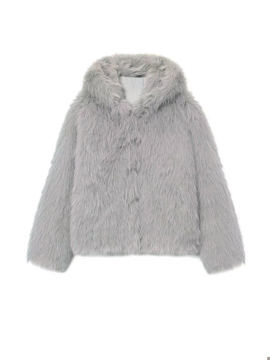 Damen Kurzblouson aus langfaserigem Shaggy‑Faux‑Fur mit hohem Schalkragen und klarer Boxy‑Silhouette Shop Nory