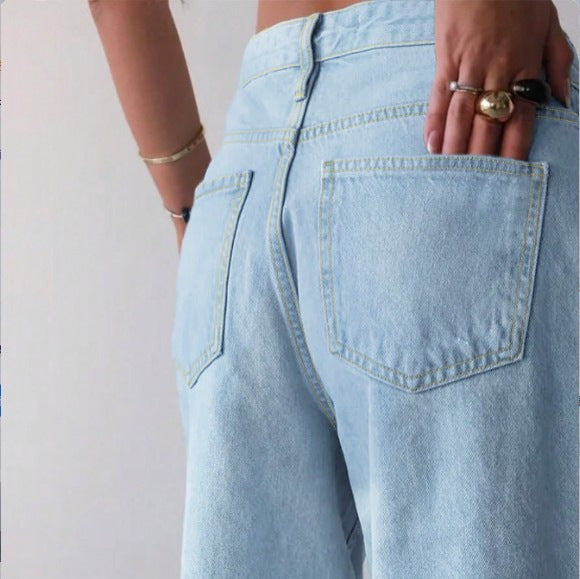 Damen Weite Denim-Culotte mit hohem Bund, Distressed-Details und rohem Saum Shop Nory
