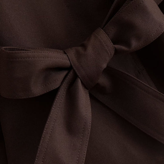 Damen Kurze Cape-Trenchjacke mit Stehkragen, Schulterriegeln und Bindegürtel Shop Nory