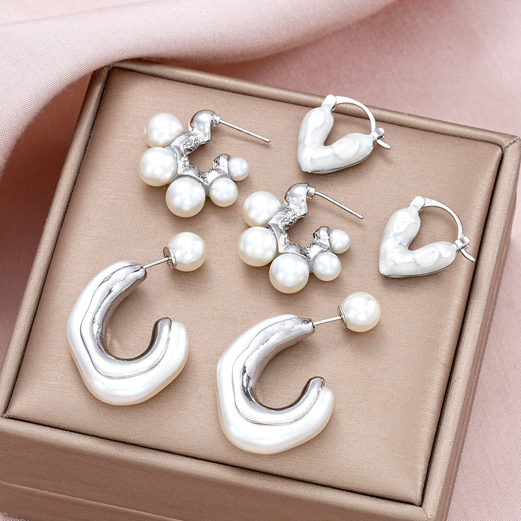 Damen Ohrschmuck Set mit kunstvollen Perlen- und Herzdesigns Shop Nory