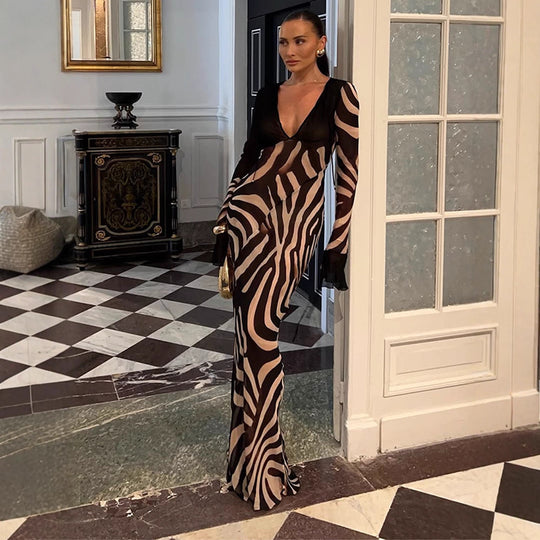 Damen figurbetontes Mesh‑Maxikleid mit tiefem V‑Ausschnitt & grafischem Zebra‑Print Shop Nory