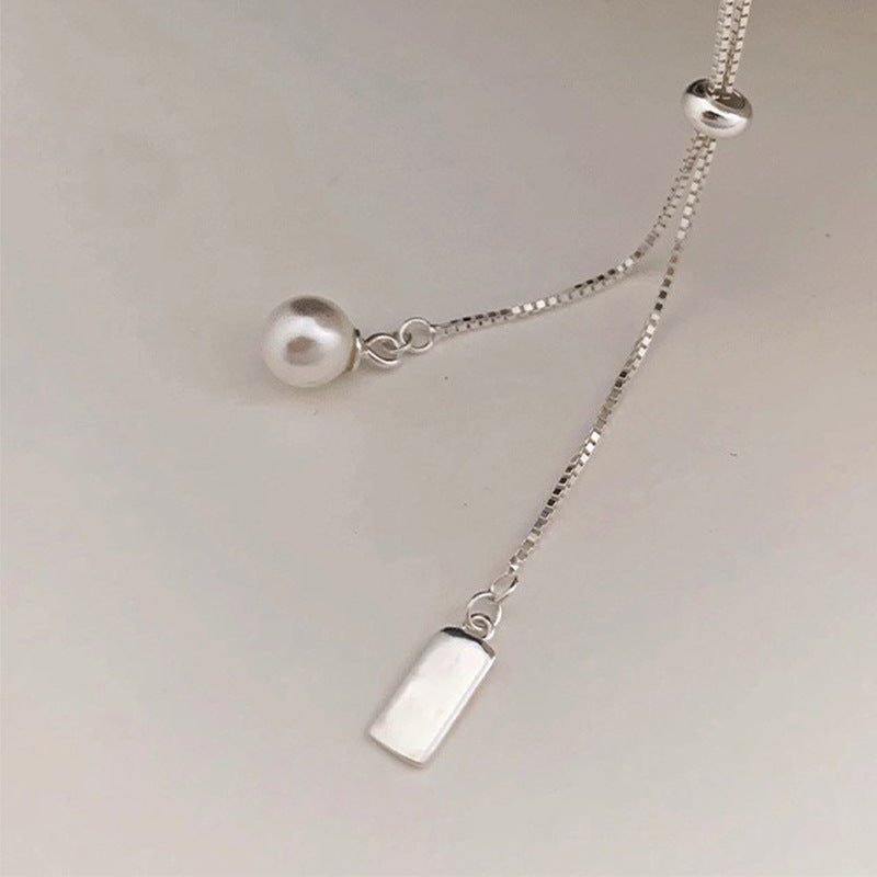 Damen Halskette mit elegantem Perlen- und Namensschild-Anhänger Shop Nory