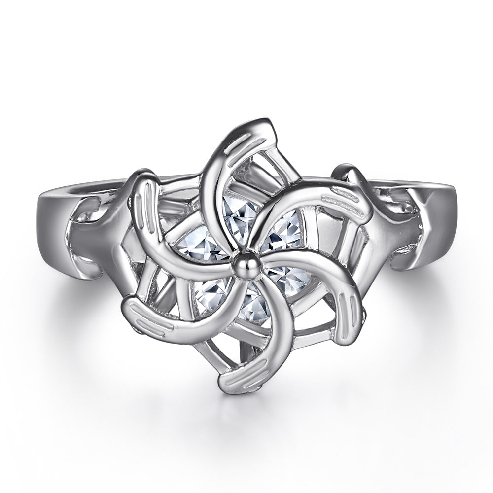 Damen Schmuckset mit funkelndem Tropfenring, eleganten Ohrringen und stilvollem Anhänger Shop Nory