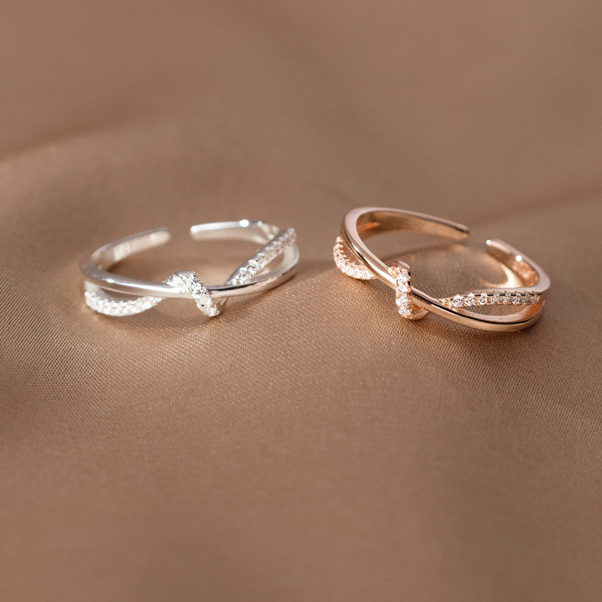 Damen Offener Ring mit kreativen Wellen- und Zirkonia-Details Shop Nory