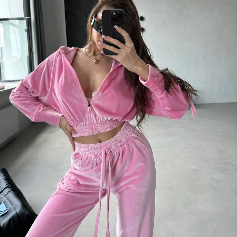 Damen luxuriöser Samt Zweiteiler Jogginganzug mit Cropped Reißverschluss und weiten Hosen Shop Nory