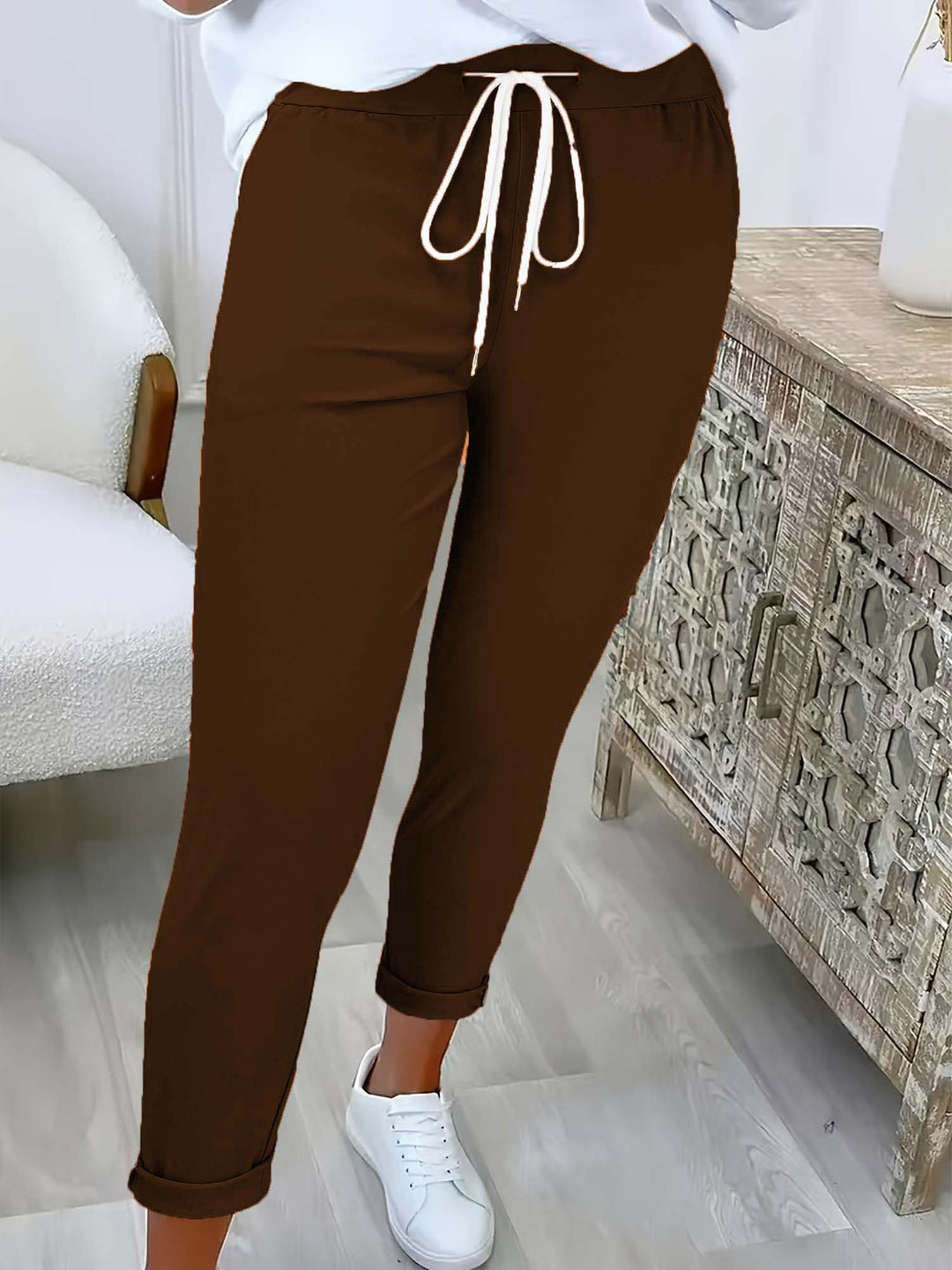 Damen Slim-Fit Jogginghose mit Tunnelzug und Umschlagbündchen Shop Nory