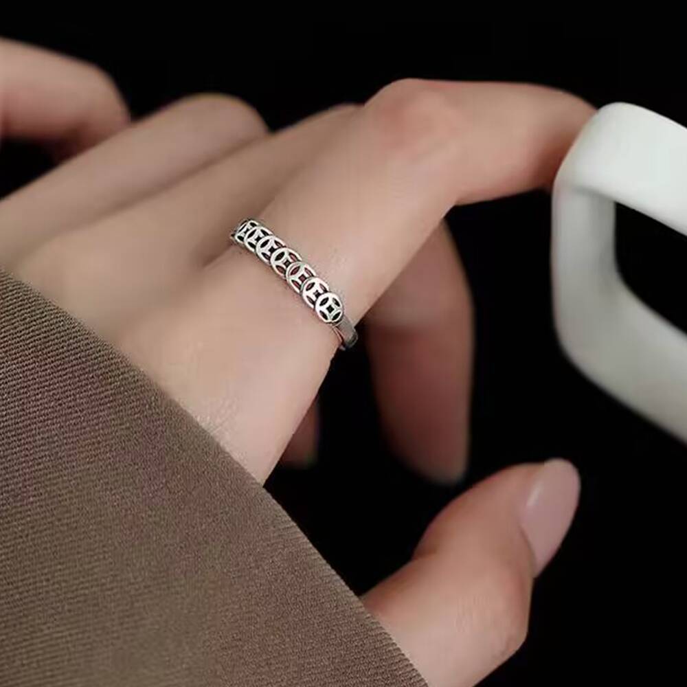 Damen eleganter und filigraner Ring mit geometrischem Design Shop Nory
