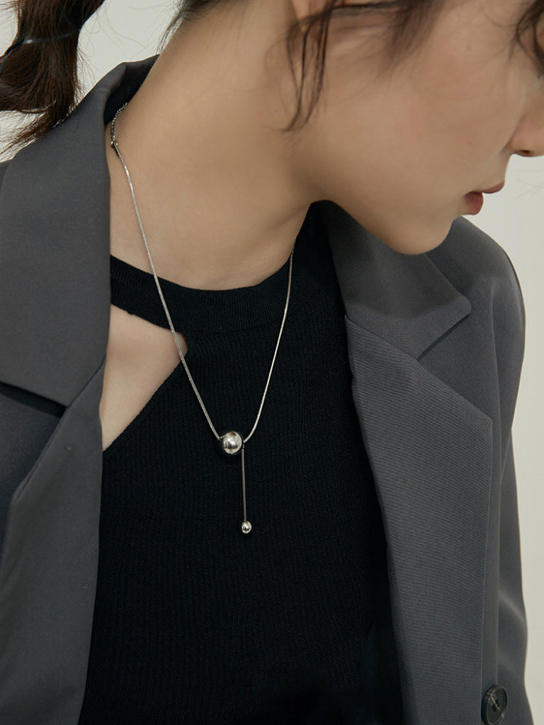 Frauen zeitgenössische minimalistische Ball Anhänger Halskette Shop Nory