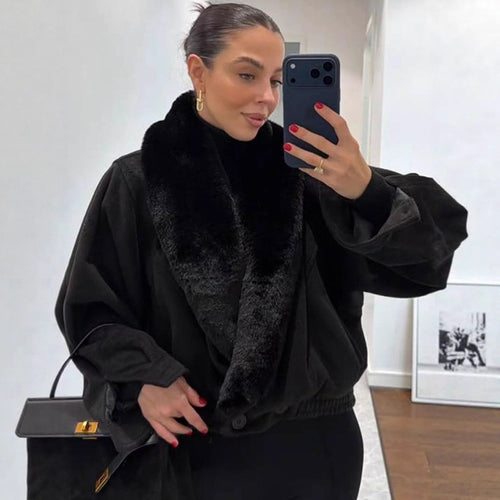 Damen Kurzjacke mit voluminösem Kunstfell-Schalkragen und elastischem Saum Shop Nory