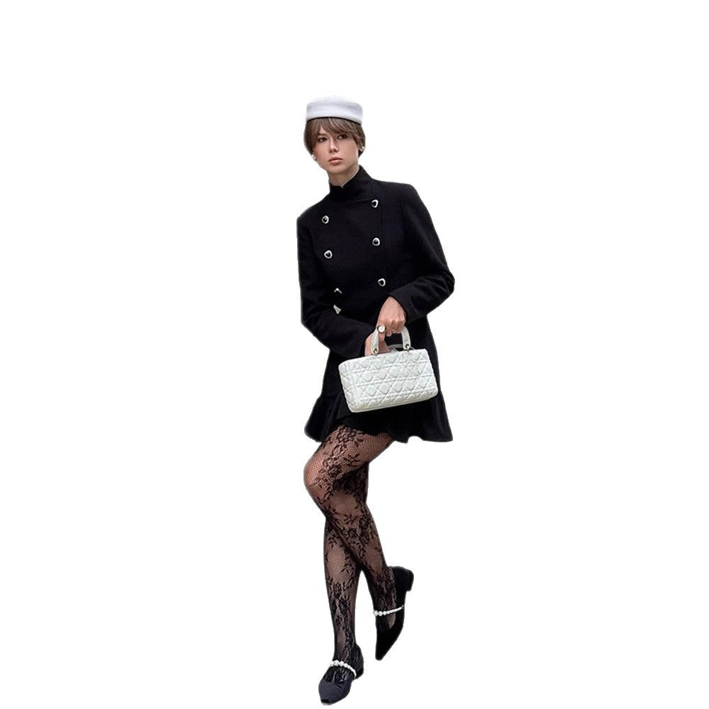 Damen Taillierter Double‑Breasted Kurzblazer mit Stehkragen, Volant-Saum und Herzknopf‑Detail Shop Nory